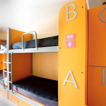 Hostel Twentytu